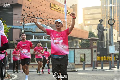 Race photo from Smartfren Run 2025 