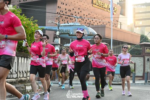 Race photo from Smartfren Run 2025 