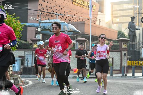 Race photo from Smartfren Run 2025 