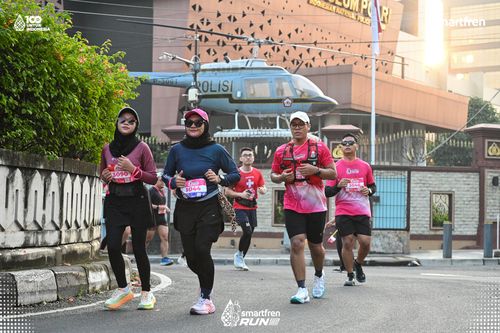 Race photo from Smartfren Run 2025 