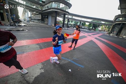 Race photo from Nu Skin Run 10K