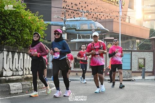 Race photo from Smartfren Run 2025 