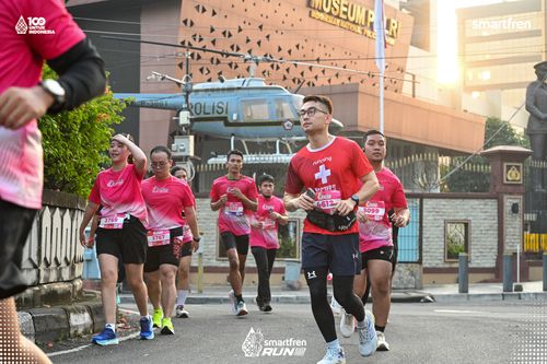 Race photo from Smartfren Run 2025 