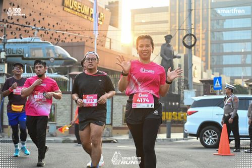 Race photo from Smartfren Run 2025 