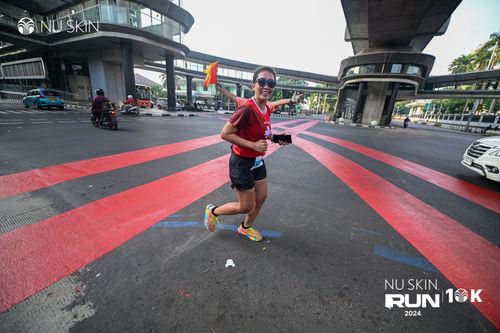 Race photo from Nu Skin Run 10K