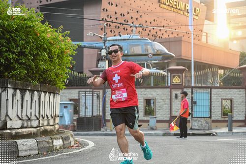 Race photo from Smartfren Run 2025 