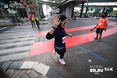 Race photo from Nu Skin Run 10K