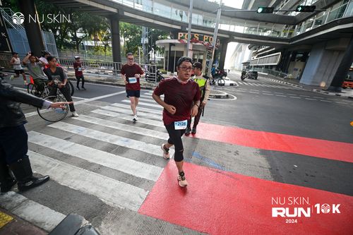 Race photo from Nu Skin Run 10K