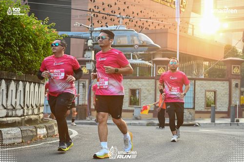 Race photo from Smartfren Run 2025 