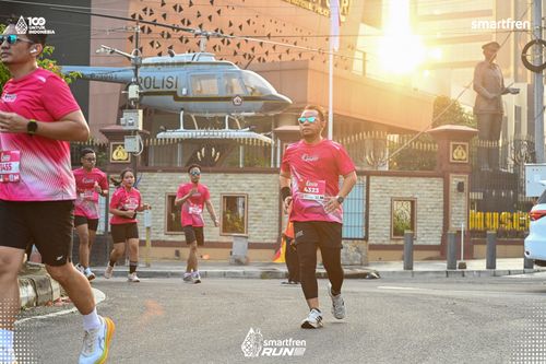 Race photo from Smartfren Run 2025 