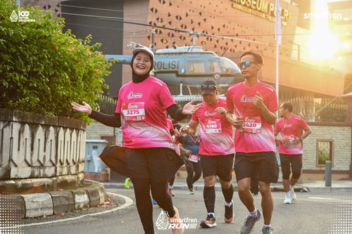 Race photo from Smartfren Run 2025 