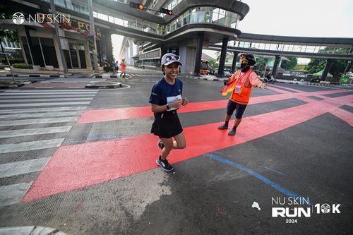 Race photo from Nu Skin Run 10K