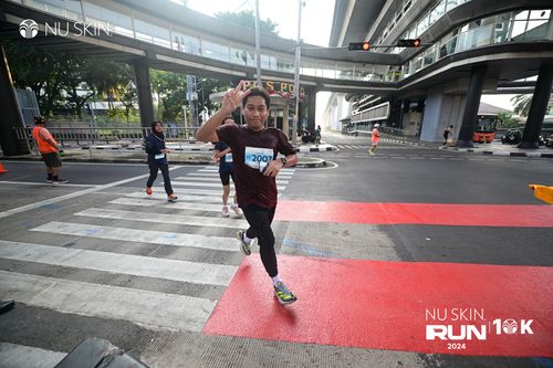 Race photo from Nu Skin Run 10K