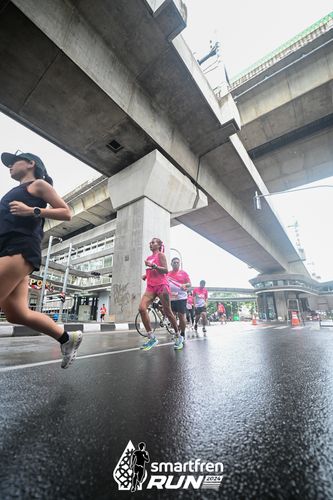 Race photo from Smartfren Run 2024