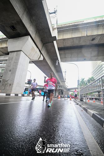 Race photo from Smartfren Run 2024