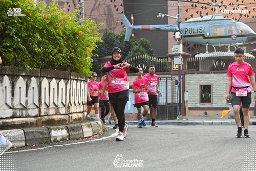 Race photo from Smartfren Run 2025 