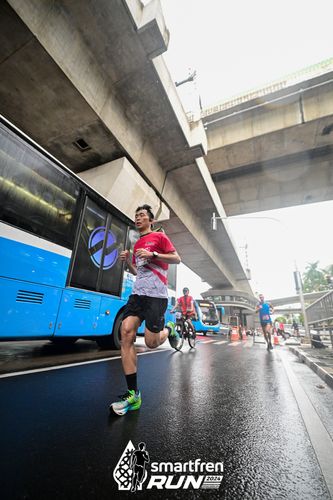 Race photo from Smartfren Run 2024
