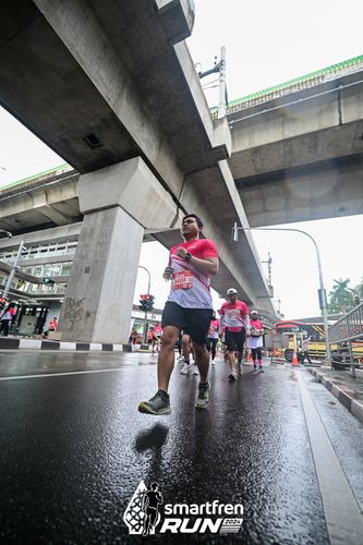 Race photo from Smartfren Run 2024