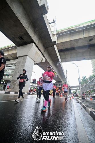 Race photo from Smartfren Run 2024