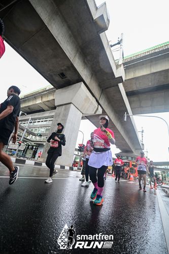 Race photo from Smartfren Run 2024