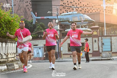 Race photo from Smartfren Run 2025 