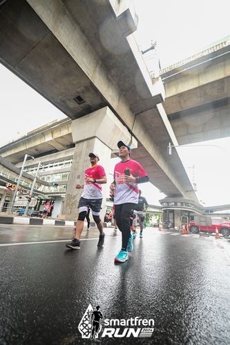 Race photo from Smartfren Run 2024