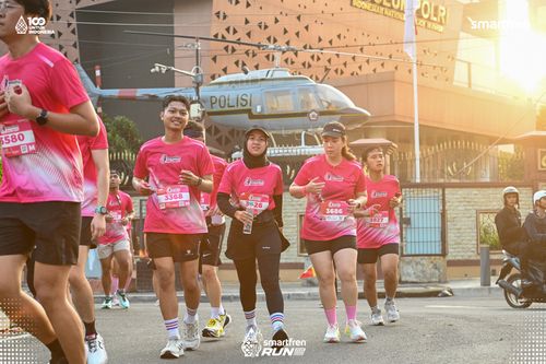 Race photo from Smartfren Run 2025 