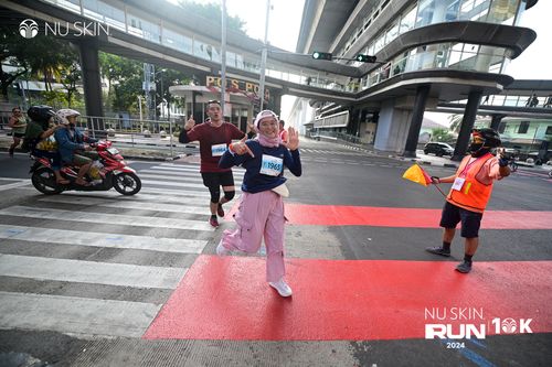 Race photo from Nu Skin Run 10K
