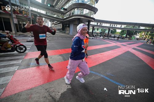 Race photo from Nu Skin Run 10K