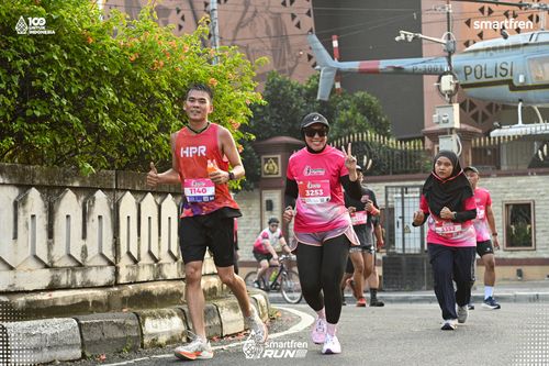 Race photo from Smartfren Run 2025 
