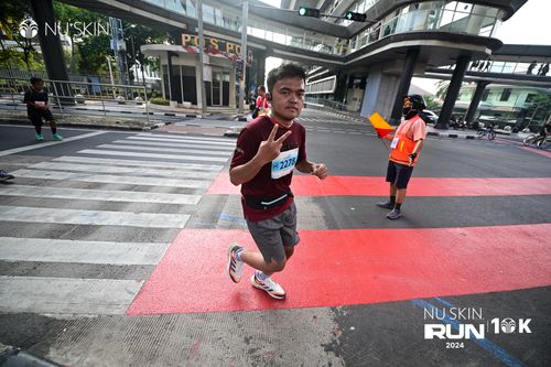 Race photo from Nu Skin Run 10K