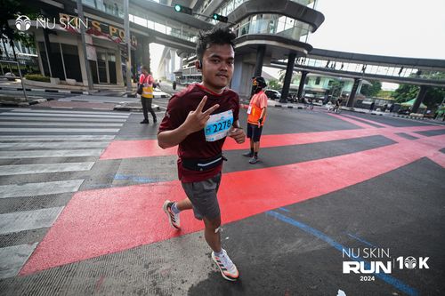 Race photo from Nu Skin Run 10K