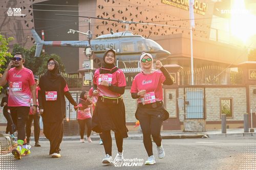 Race photo from Smartfren Run 2025 