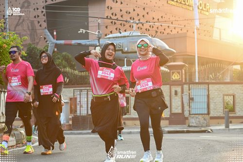Race photo from Smartfren Run 2025 