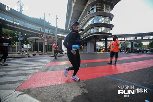 Race photo from Nu Skin Run 10K