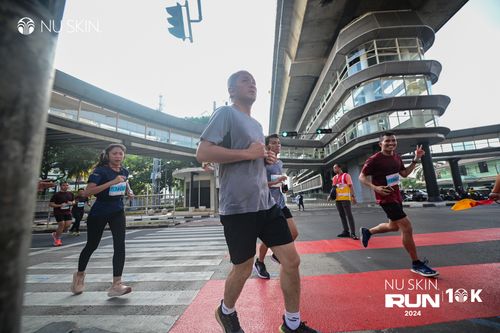 Race photo from Nu Skin Run 10K