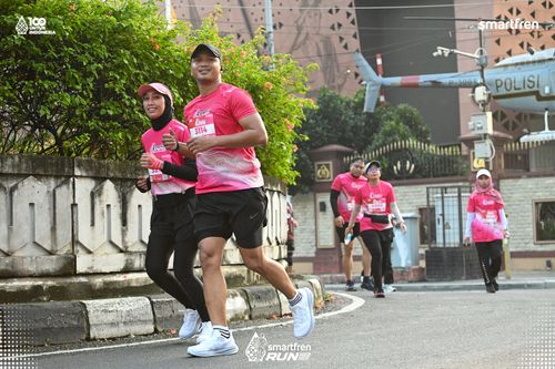 Race photo from Smartfren Run 2025 