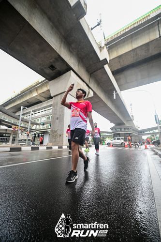 Race photo from Smartfren Run 2024