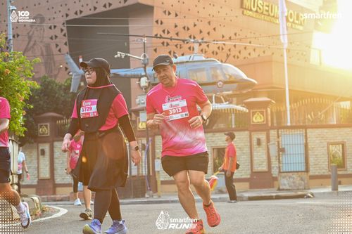 Race photo from Smartfren Run 2025 
