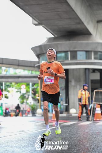 Race photo from Smartfren Run 2024