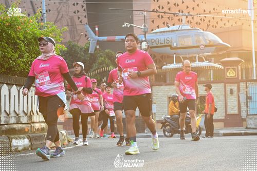 Race photo from Smartfren Run 2025 