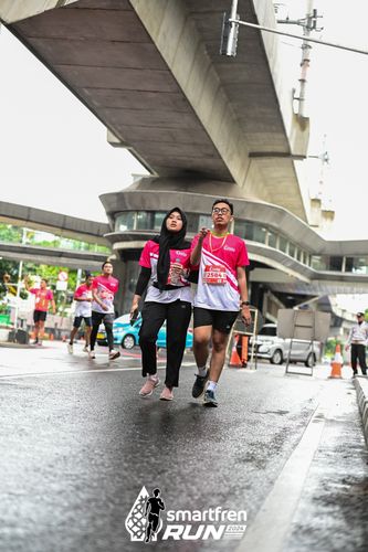 Race photo from Smartfren Run 2024