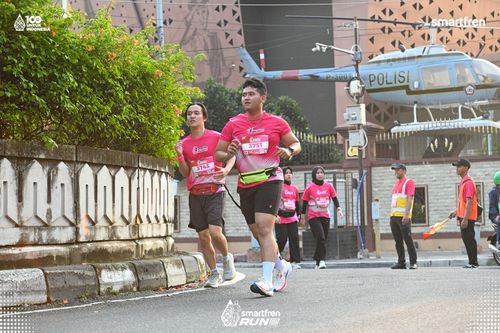 Race photo from Smartfren Run 2025 