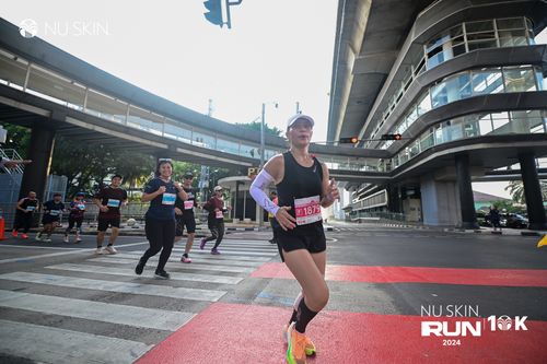 Race photo from Nu Skin Run 10K
