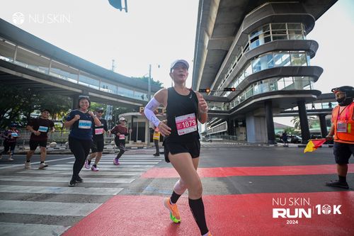 Race photo from Nu Skin Run 10K