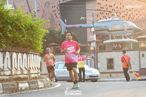Race photo from Smartfren Run 2025 