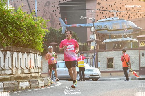 Race photo from Smartfren Run 2025 