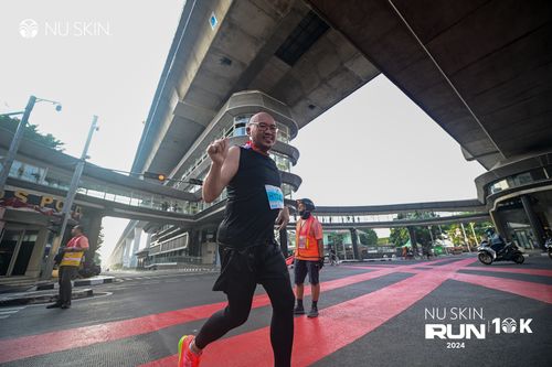 Race photo from Nu Skin Run 10K