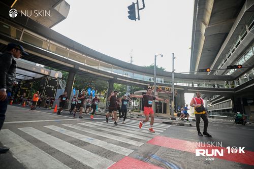 Race photo from Nu Skin Run 10K