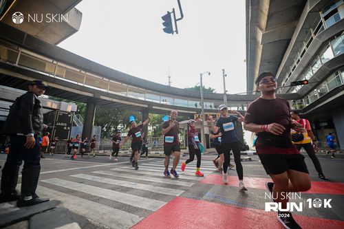 Race photo from Nu Skin Run 10K